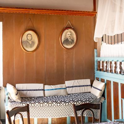 Angelicas Paradosiako Spiti 497