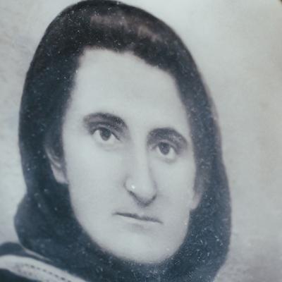 Angelicas Paradosiako Spiti 539