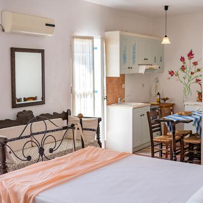 Angelicas Apartment 1 60