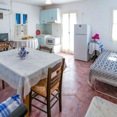 Angelicas Apartment 3 126