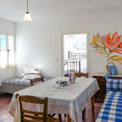 Angelicas Apartment 3 141