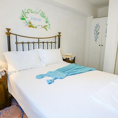 Angelicas Apartment 3 76