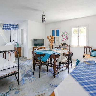 Angelicas Apartment 4 203