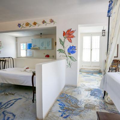 Angelicas Apartment 4 256