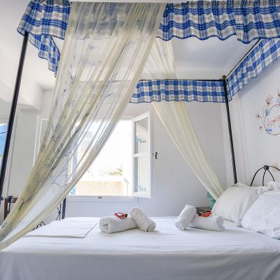 Angelicas Apartment 4 272